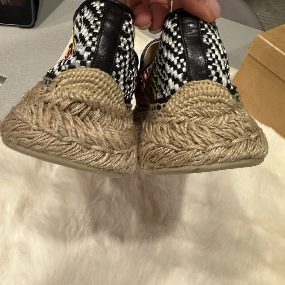 Christian Louboutin Woven Espadrilles. - Picture 12 of 17